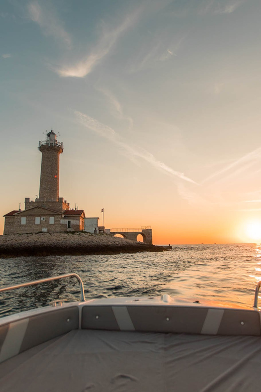 Medulin: Sunset on Speedboat with Lighthouse and Wine - Key points to know before booking
