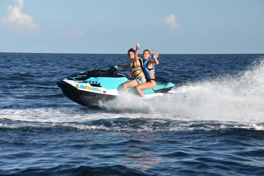 Miami: Jet Ski and SpeedBoat - A fast ride with Miami as your backdrop
