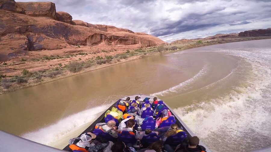 Moab: 1-Hour Colorado River Speed Boat Tour - From 1861 North Highway 191 to the river