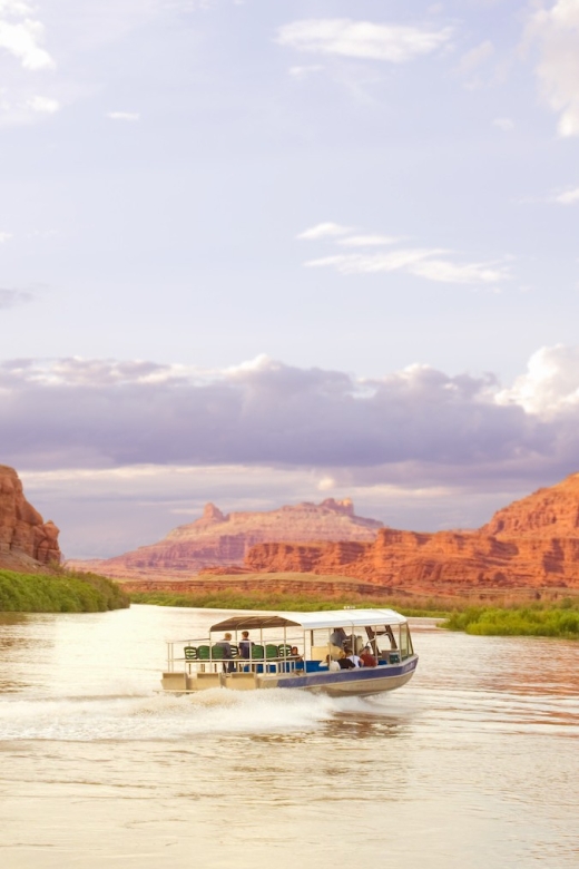 Moab: 1-Hour Express Jet Boat Tour on Colorado River - A fast way to see the Colorado River near Moab