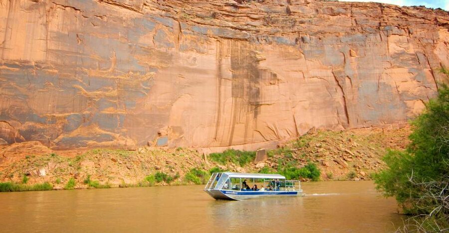 Moab: 3-Hour Jet Boat Tour to Dead Horse Point State Park - Intrepid Potash and the working river corridor
