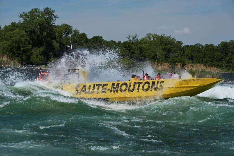 Montreal: Jet Boating on the Lachine Rapids - From the Jacques-Cartier Pier to the rapids