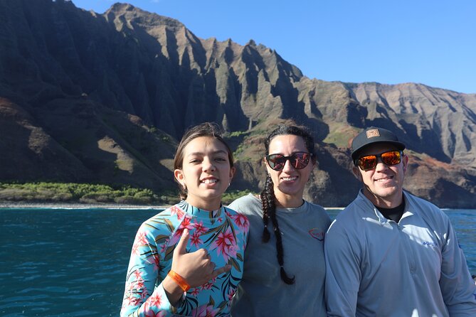 Nā Pali Coast Zodiac Raft Sea Caves Expedition on Kauai - Why the sea caves are worth the bumps