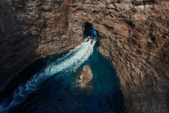 Nā Pali Coast Zodiac Raft Sea Caves Expedition on Kauai - Price and value at $225