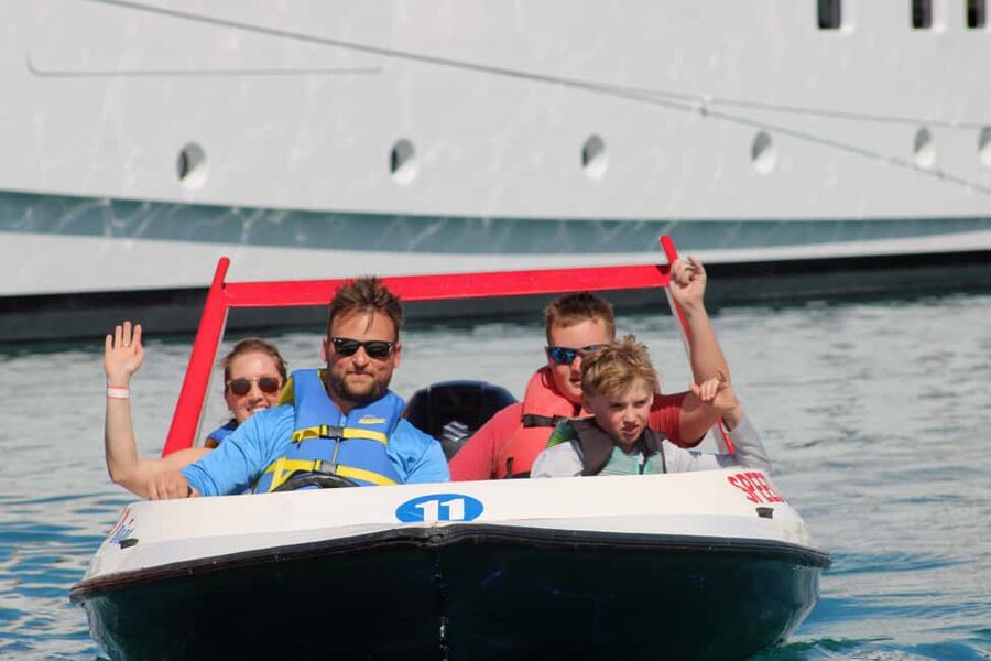 Nassau: Self-Drive Speedboat Ride and Pig Swimming Encounter - The pig beach on Anthol Island