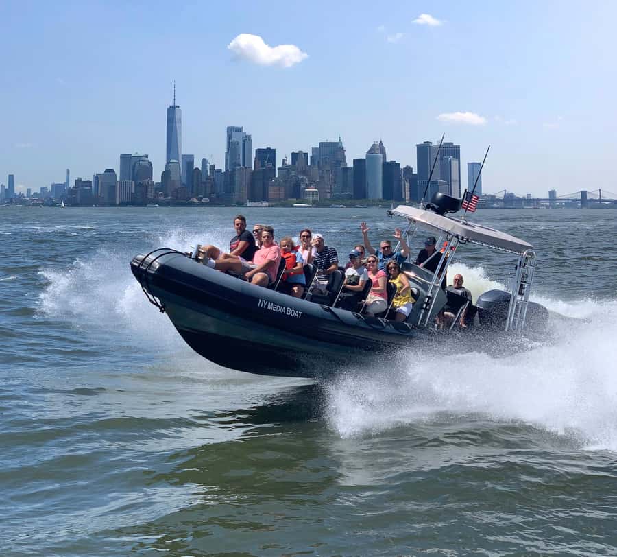 New York City: Harbor Speedboat Tour - The best photo stop: Lady Liberty from the water