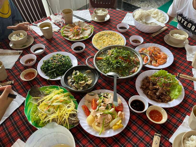 Nha Trang: 3-Island Tour with Lunch and Speedboat Ride - The guide, timing, and pace