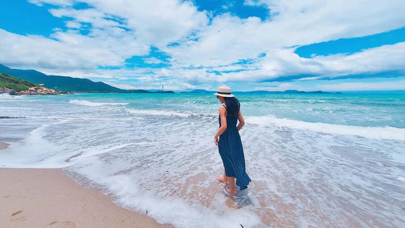 Nha Trang Islands Speedboat Tour - Jetski & Lunch Included - Seafood lunch at a fishing village raft restaurant