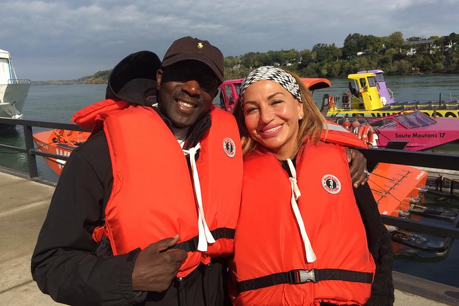 Niagara Falls Sightseeing tour of USA Side plus Jetboat - Walking, clothing, and access