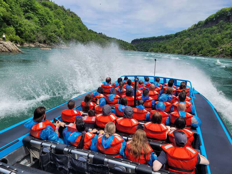 Niagara Falls USA: 45-Minute Jet-Boat Tour on Niagara River - The guide, captain, and the river story