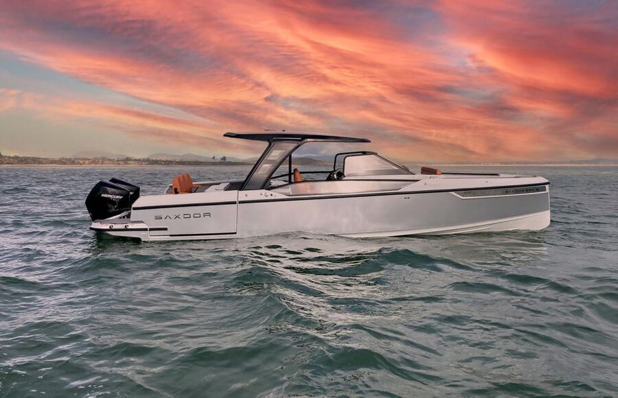 Paros: Private Paros and Antiparos Luxury Speedboat Tour - Why a private boat changes the Paros day