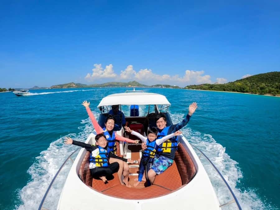 Pattaya: Private Speedboat Nemo Island with Snorkel & BBQ - The ride from Pattaya to Samaesan pier