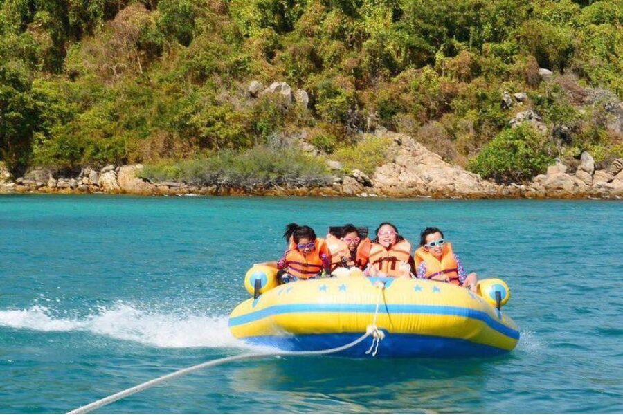 Pattaya: Private Speedboat Tour to Koh Phai with Activities - Barbecue lunch, seafood, and the fishing option