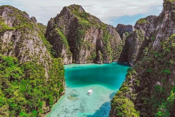 Phang Nga Bay Blitz to James Bond Island by Speedboat from Krabi - Beach time at Koh Kudu or Koh Nok