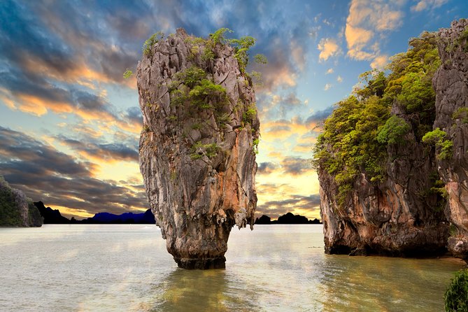 Phang Nga Bay Day Trip from Phuket by Speedboat - Lunch above the water at Koh Panyee