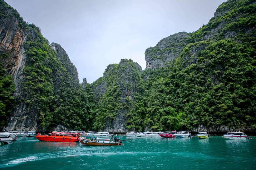 Phi Phi: Early Morning Speed Boat to Maya Bay - Pileh Lagoon is the main water stop