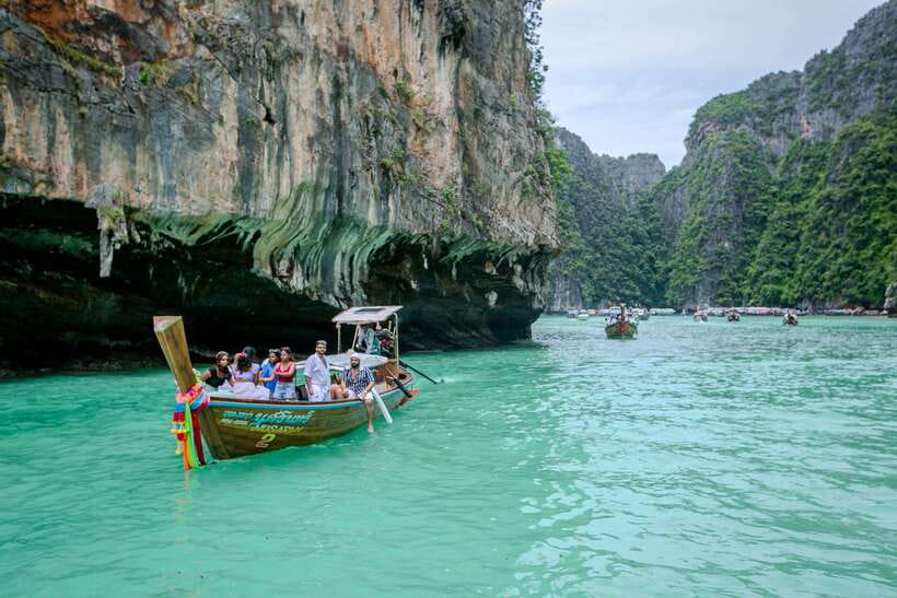 Phi Phi: Early Morning Speed Boat to Maya Bay - What the $57 price really covers