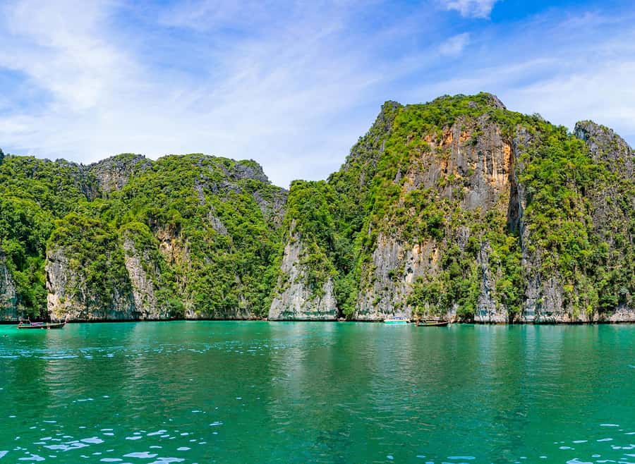 Phi Phi: Full-Day Phi Phi Islands & Sunset Tour by Speedboat - Mosquito Island and Nui Bay keep the afternoon active