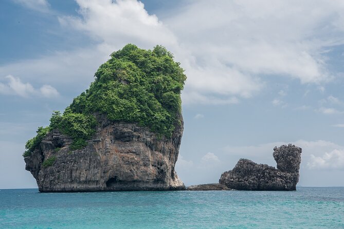 Phi Phi Islands and Khai Island Day Tour from Phuket by Speedboat - Loh Samah Bay and the snorkelling portion