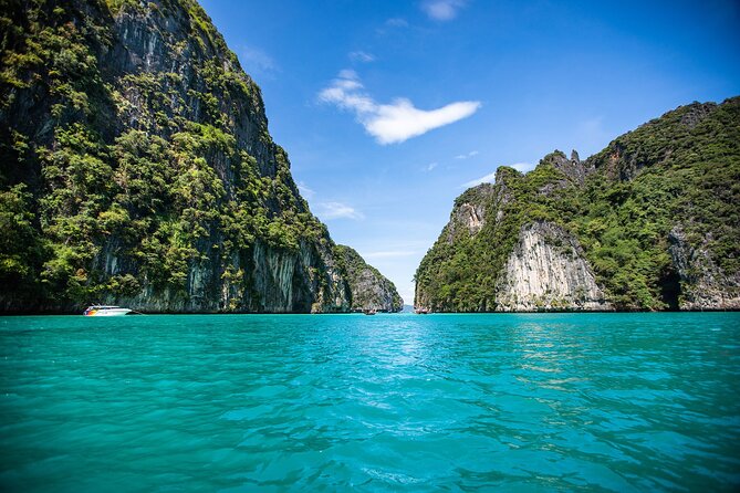 Phi Phi Islands One Day Tour By Speedboat from Krabi - Ko Phi Phi Don gives you lunch and a short break