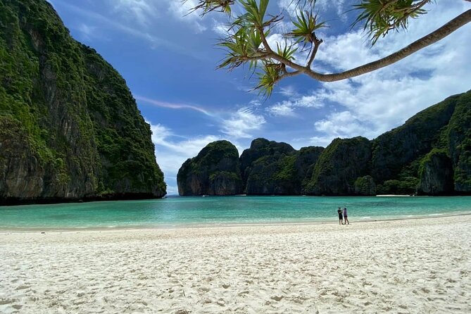 Phi Phi Khai Islands Excursion with Seaview & Lunch by speedboat - Phi Phi Don, Ton Sai Bay, and lunch by the beach
