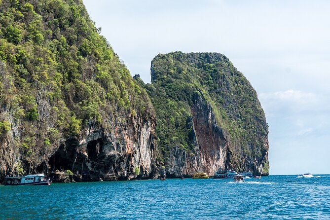 Phi Phi Khai Islands Excursion with Seaview & Lunch by speedboat - What the $64.60 price really covers