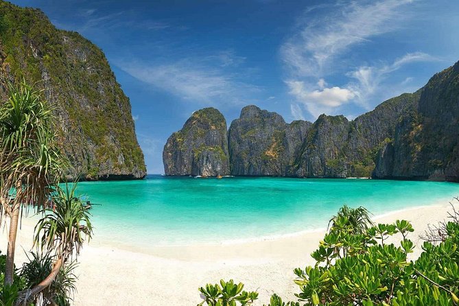 Phi Phi Khai Maiton Speed Boat - Phi Phi delivers the famous scenery