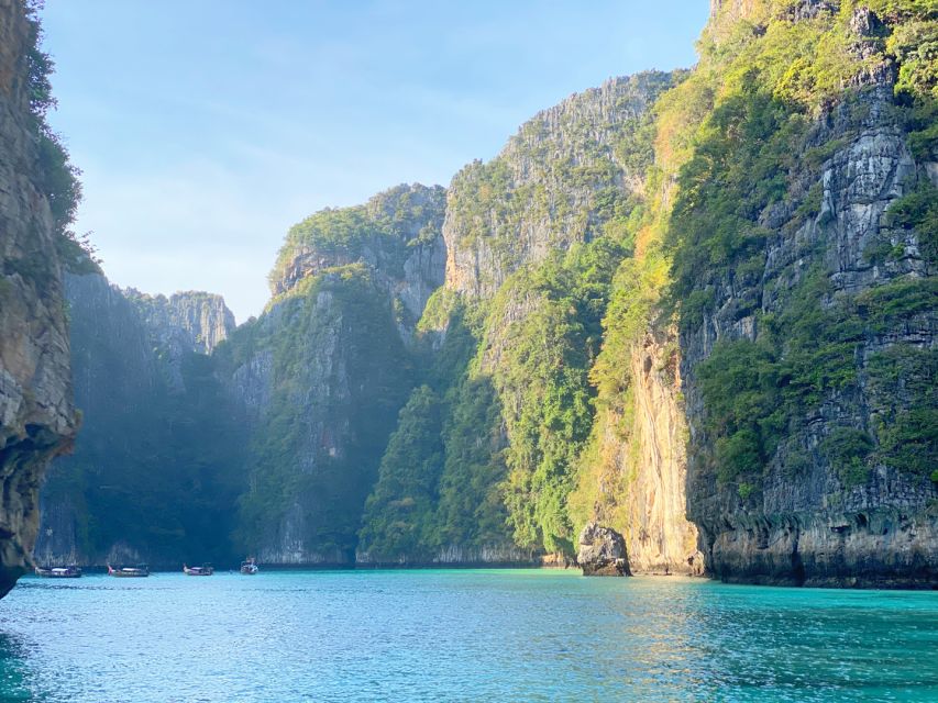 Phi Phi: Sunrise & Beat The Crowds to Maya Bay by Speedboat - My verdict on this early Phi Phi itinerary
