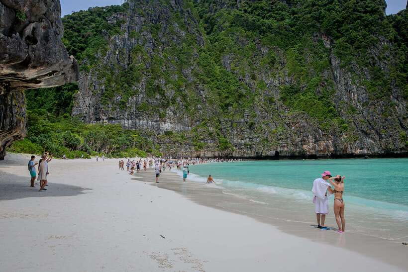 Phi Phi: Sunset and Plankton by Speed Boat with Snorkeling - Shark Point brings the first serious swim
