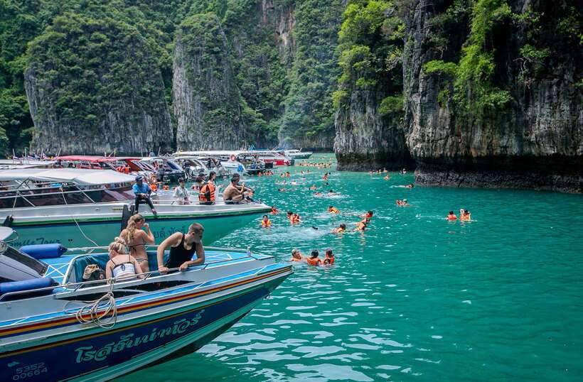 Phi Phi: Sunset and Plankton by Speed Boat with Snorkeling - Maya Bay gives you the famous hour