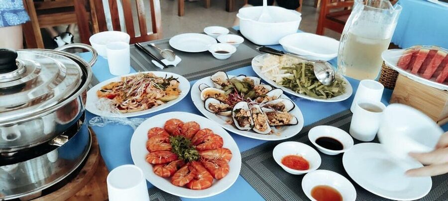 Phu Quoc: 4 Island Hopping, Speedboat, Cable Car, Water Park - May Rut Island is the day’s slow-down stop
