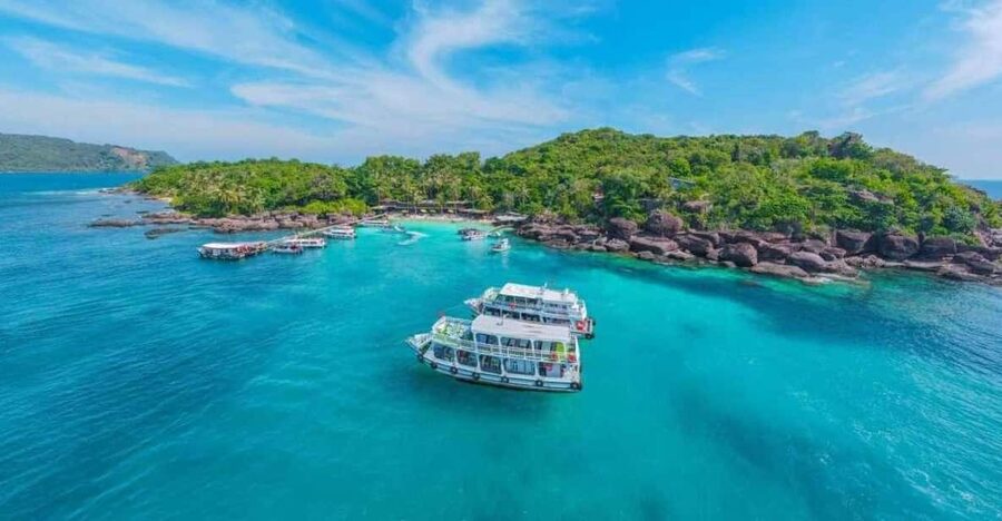 Phu Quoc: 4 Island Hopping, Speedboat, Cable Car, Water Park - Speedboat access to Phu Quoc’s southern islands