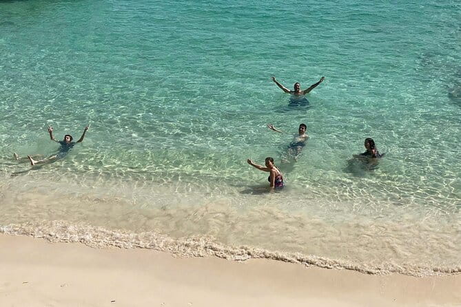 Phu Quoc: Snorkeling and Island Hopping By Speedboat with Lunch - Fingernail Island and the appeal of a short island stop