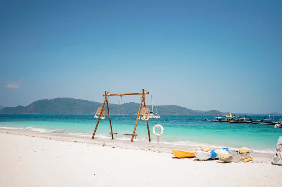 Phuket: Banana Beach Speedboat Island Experience with Lunch - Who will enjoy this island outing
