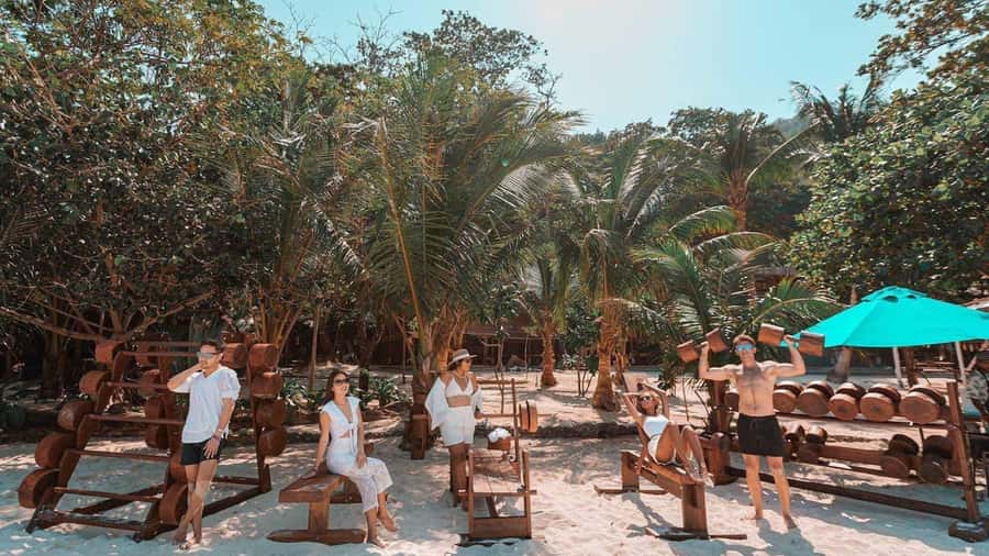 Phuket: Banana Beach Speedboat Island Experience with Lunch - What to pack for the six hours
