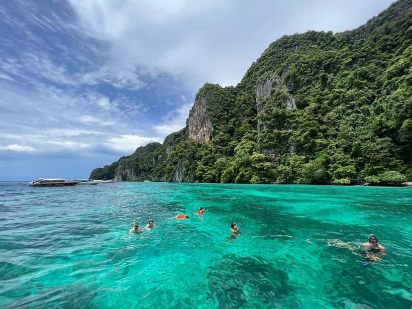 Phuket: KHAI ISLANDS TOUR with LUXURY SPEEDBOAT - The speedboat ride sets the tone