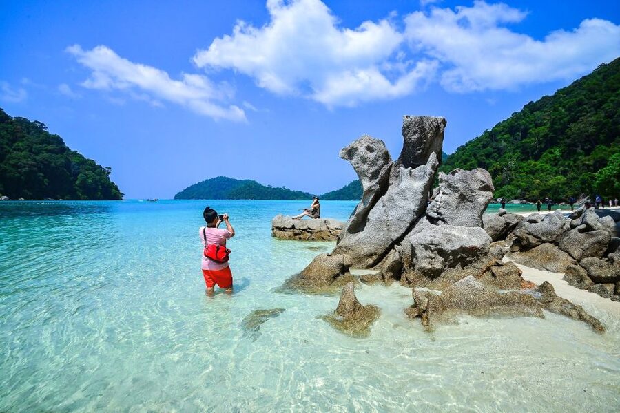 Phuket/Khao Lak: Speedboat Snorkeling Trip to Surin Islands - Timing, comfort, and who should book