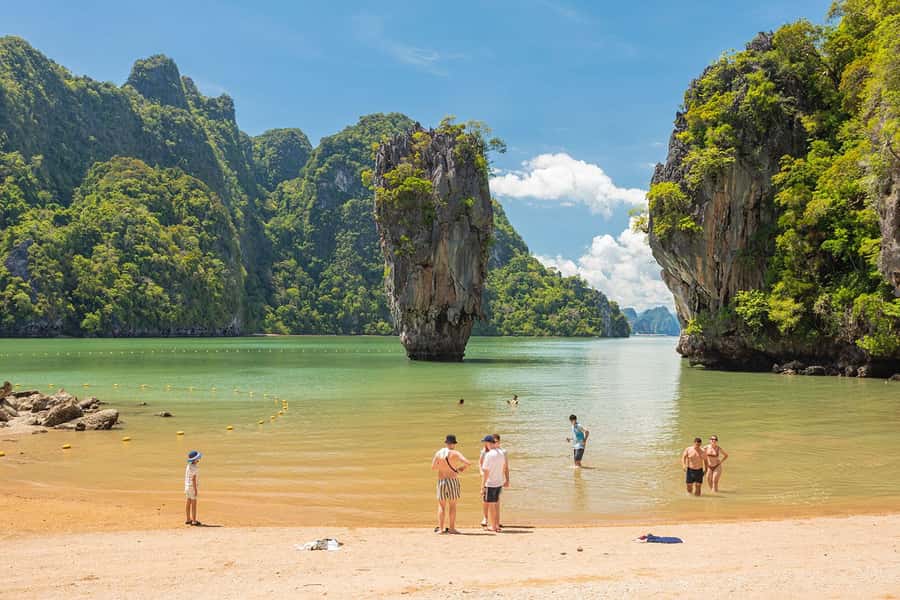 Phuket: Lazy Khao Phing Kan & Yao Islands Speedboat Day Tour - Dragon Spine Beach at Leam-Haad
