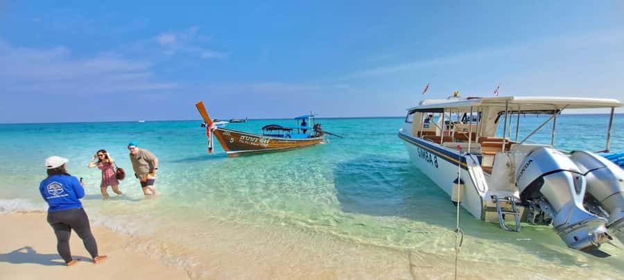 Phuket: Phi Phi Island Sunrise Group Speedboat Tour - Viking Cave and the bird nests