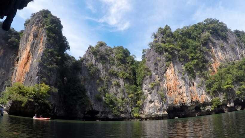 Phuket: Phi Phi & James Bond Island Combo Day Tour w/Lunch - Koh Panyi, a visit with more human detail