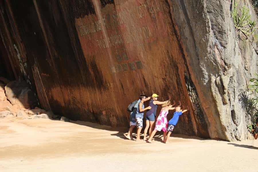 Phuket: Phi Phi & James Bond Island Combo Day Tour w/Lunch - Guides, safety, and the pace of the day