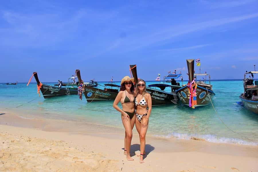 Phuket: Phi Phi & James Bond Island Combo Day Tour w/Lunch - Maya Bay before the crowds build