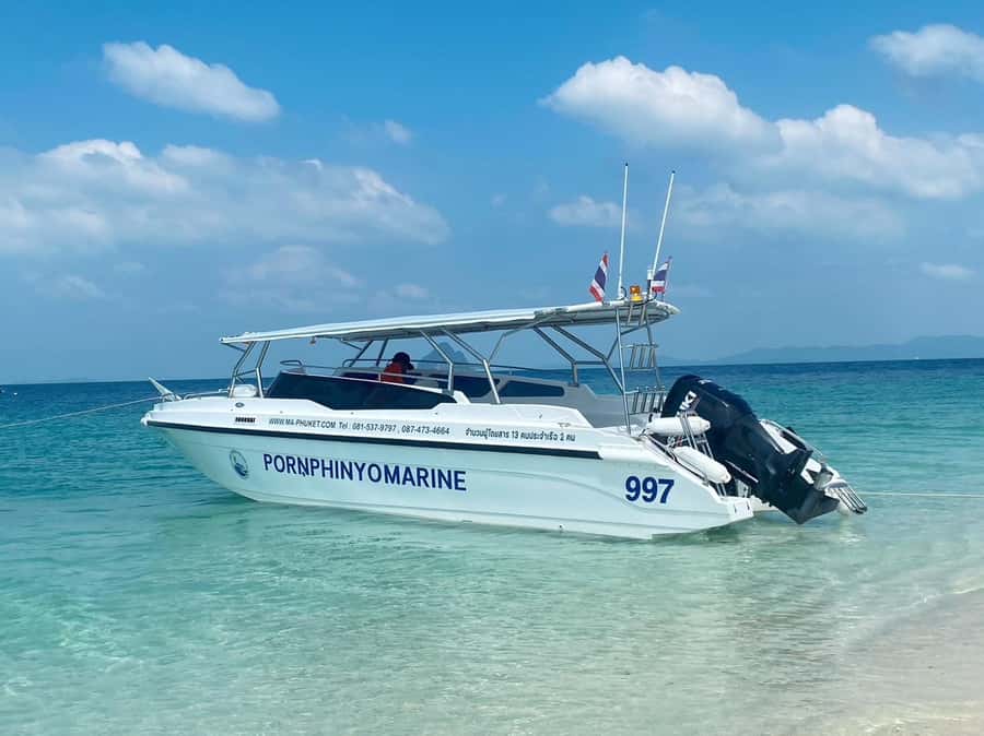 Phuket: Phi Phi & Kai Island Private Speed Boat Tour - Phi Phi Don and lunch on your own