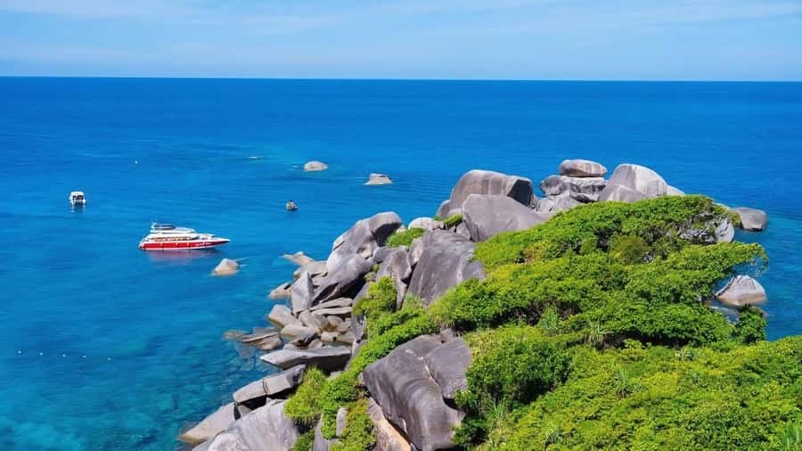 Phuket: Similan Island by Speedboat - Koh Ha and the first look below the surface