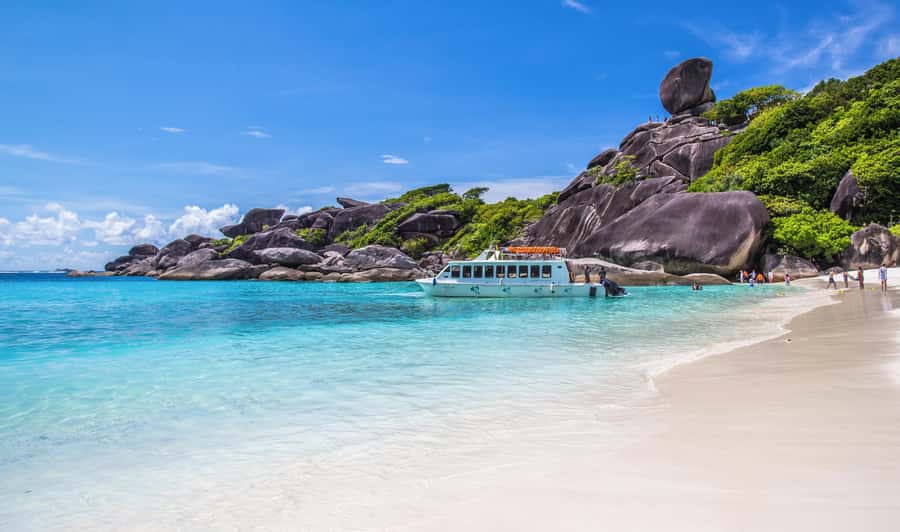 Phuket: Similan Islands Day Tour by Speedboat with Lunch - Island 8 and the climb to Sailing Rock