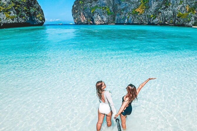 Phuket Speedboat Day Tour to Phi Phi & Maya Bay Highlights - Loh Sama Bay and Pileh Lagoon
