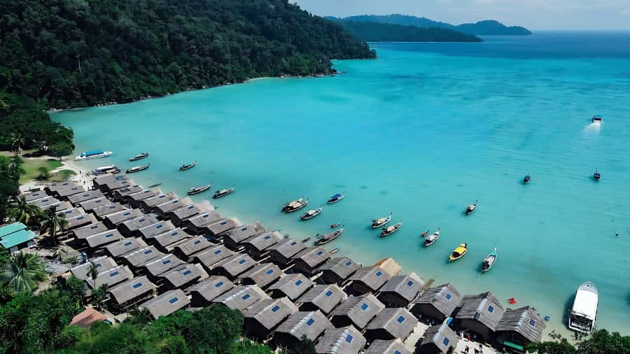 Phuket : Surin Island by Speedboat - Chong Kad Channel and the first swim