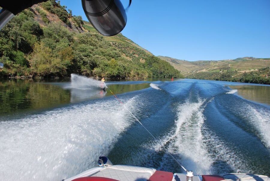 Pinhão: River Douro Speedboat Tour with Water Sports - Who Will Enjoy This Most