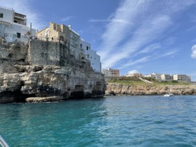 Speedboat Cruise to Caves with Aperitif