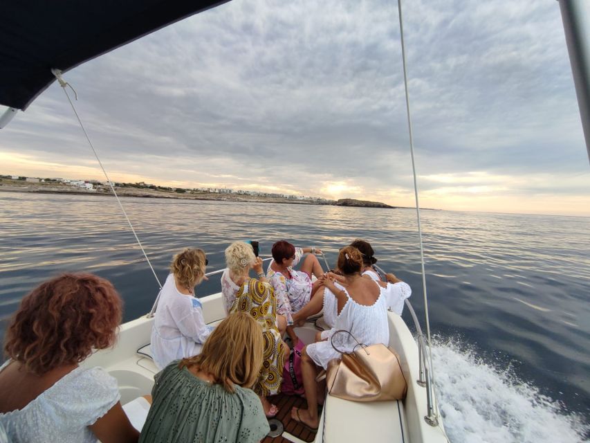 Polignano a Mare: Speedboat Cruise to Caves with Aperitif - The boat, crew, and overall mood